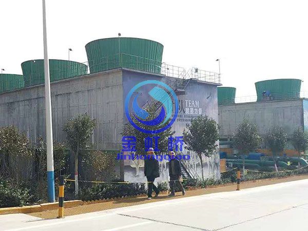 安裝在山西復晟鋁業的水泥框架無填料冷卻塔